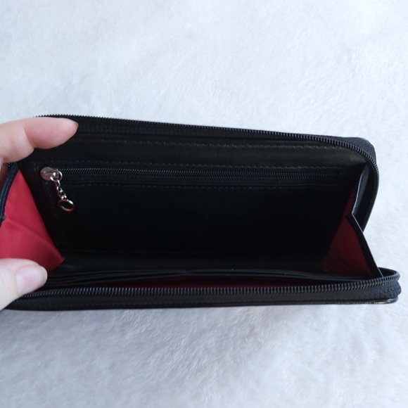 Coach Red & Black Tartan Zip Around Acordian Wristlet Wallet - Picture 12 of 13